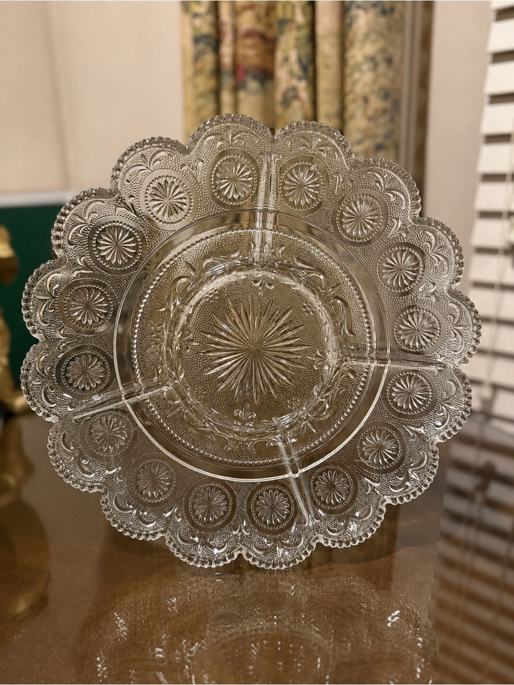 Rare 1970 Sandwich Glass Clear Egg Oyster Serving Plate Brockway Glass American
